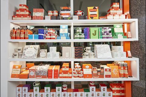 Penguin shop media 06